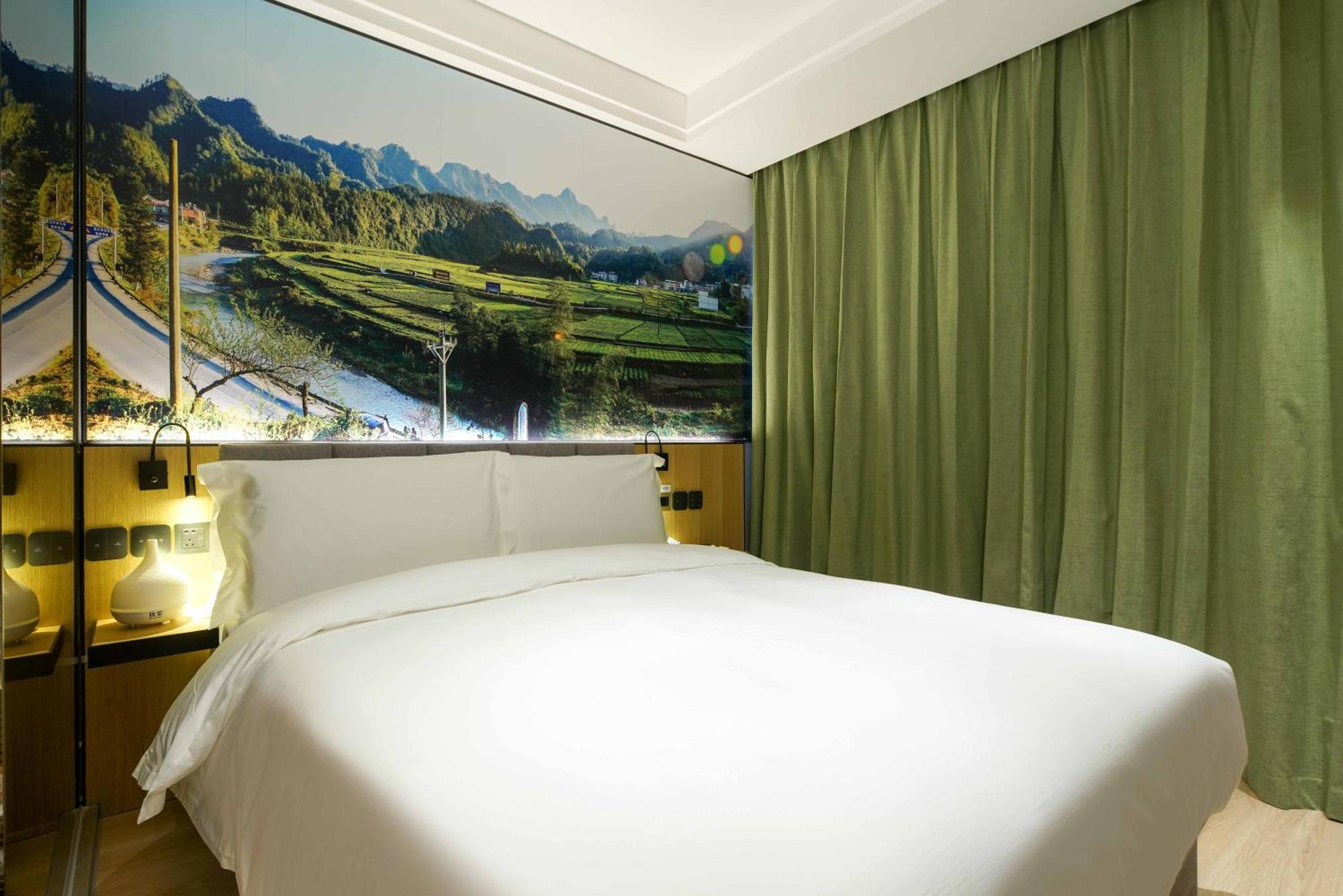 Hotel Qiu Guo Tiantan Fangzhuang Subway Station 3*